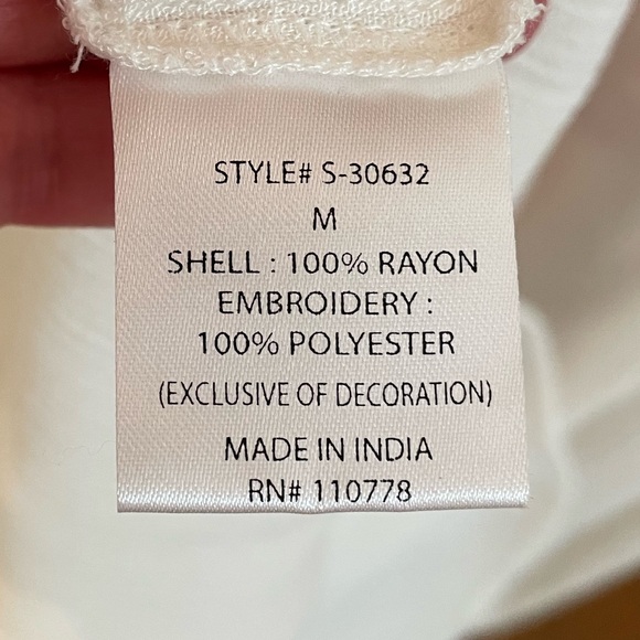 Stitch Fix HAZEL Gauze Embroidered Top - Size M - Picture 11 of 12